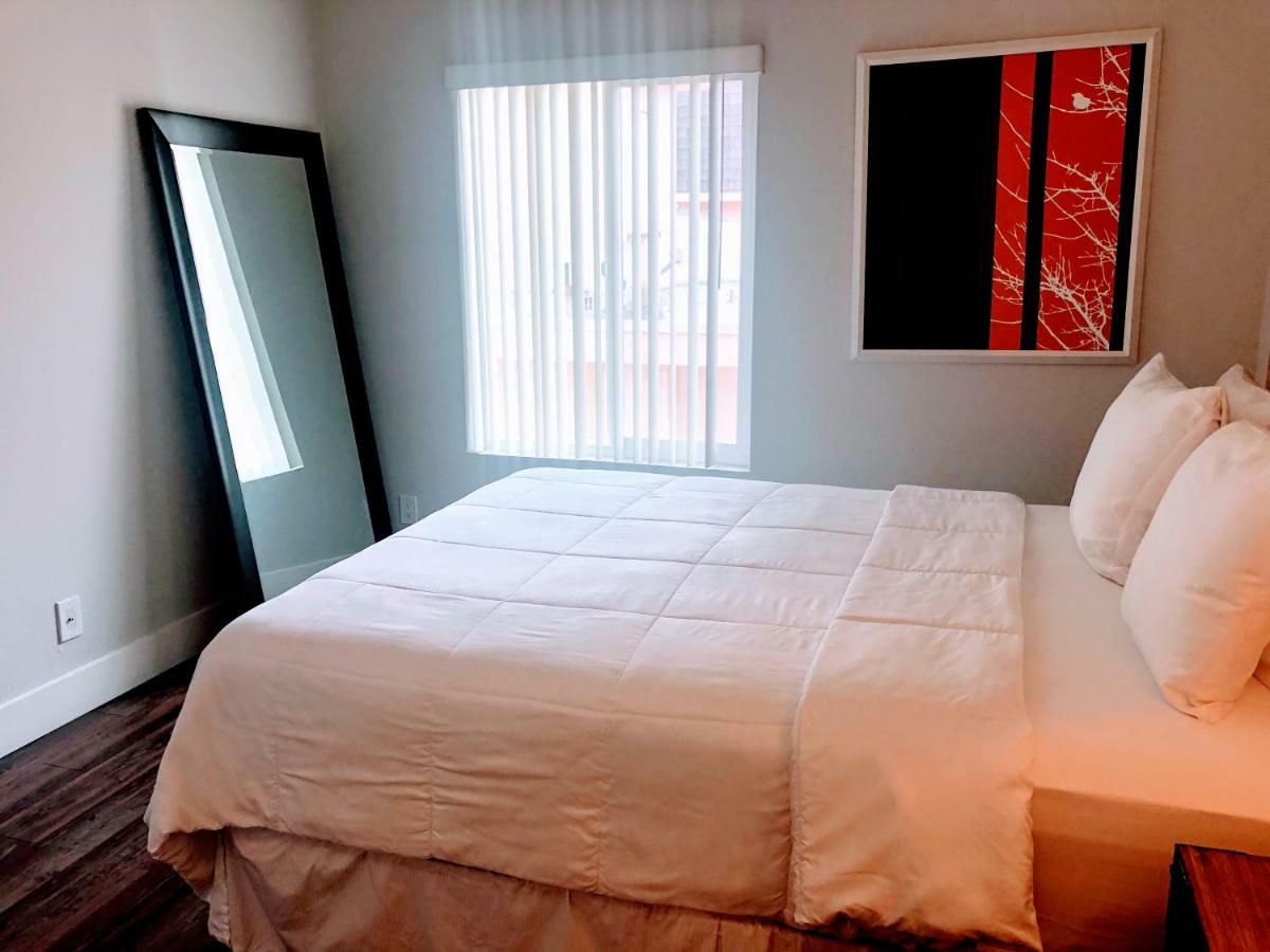 Executive In Westwood Near Beverly Hills