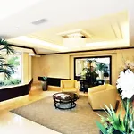 Executive Apartments In Westwood Near Beverly Hills