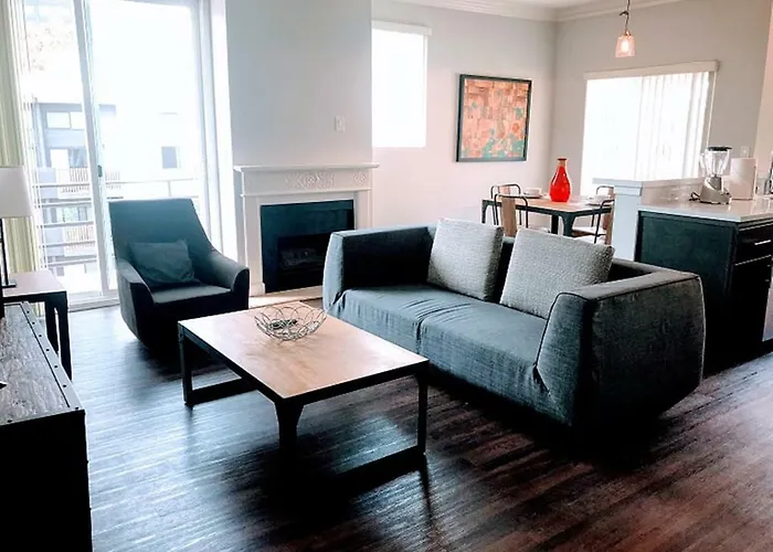 Executive Apartments In Westwood Near Beverly Hills